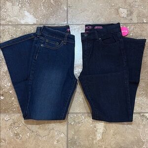 2 Bootcut Jeans
